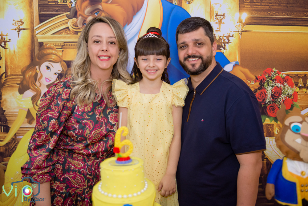 Festa infantil tema da Bela e a Fera